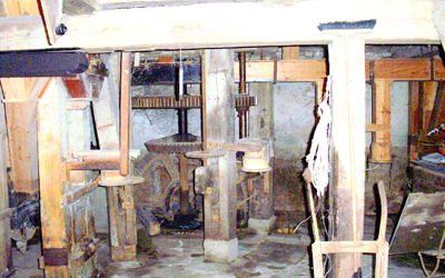 Mühlenkeller einer alten Wassermühle